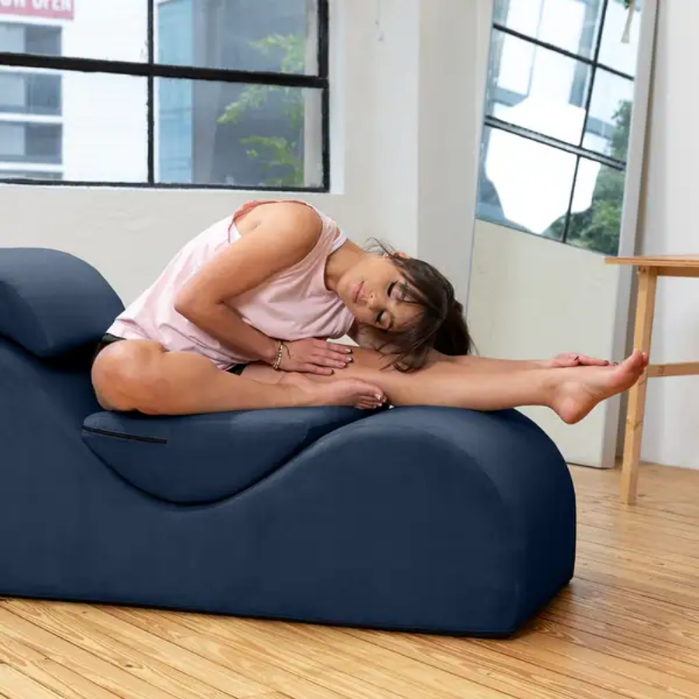 Esse Chaise - Standard & Bond