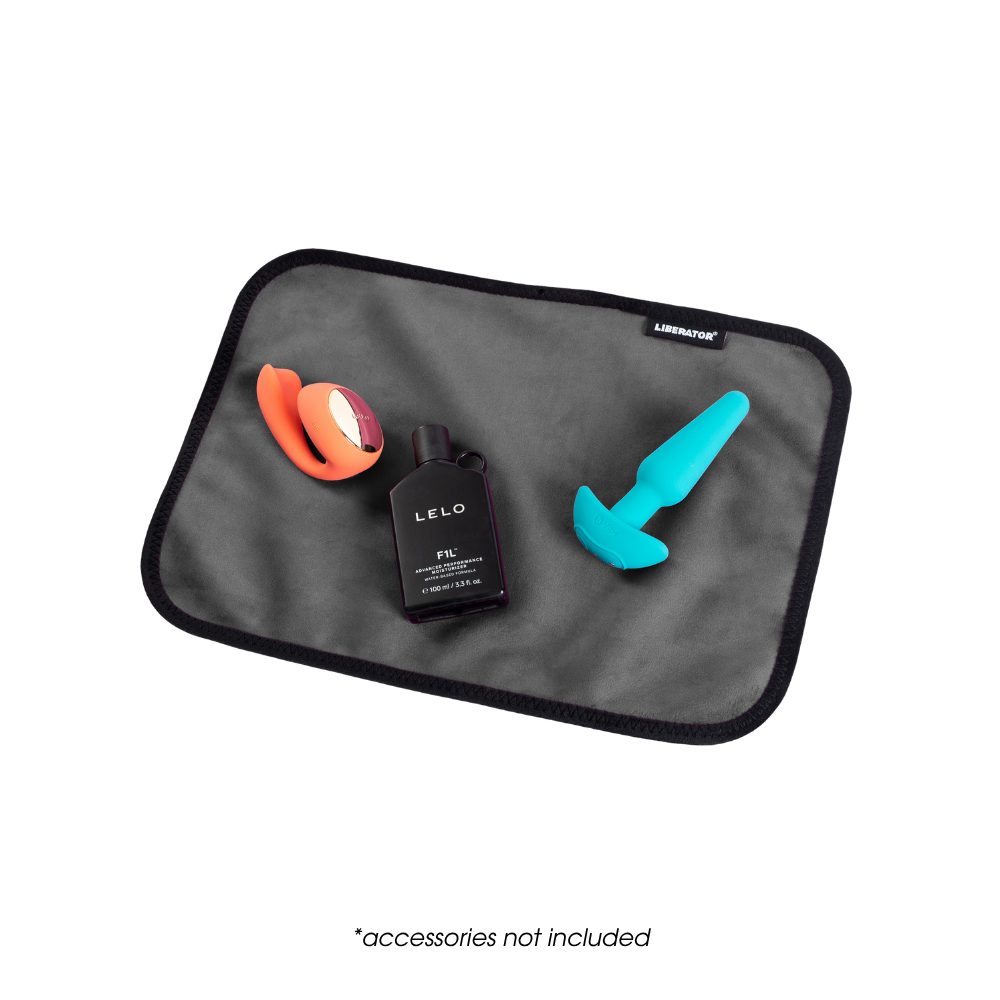Fascinator Splashproof Throws - Up to King Sized Luxury