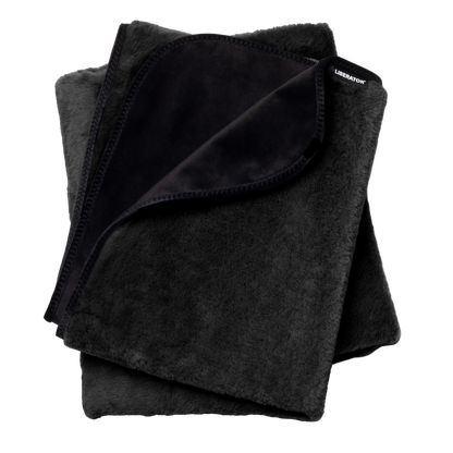 Fascinator Throw – Faux Fur Luscious Splashproof Blanket