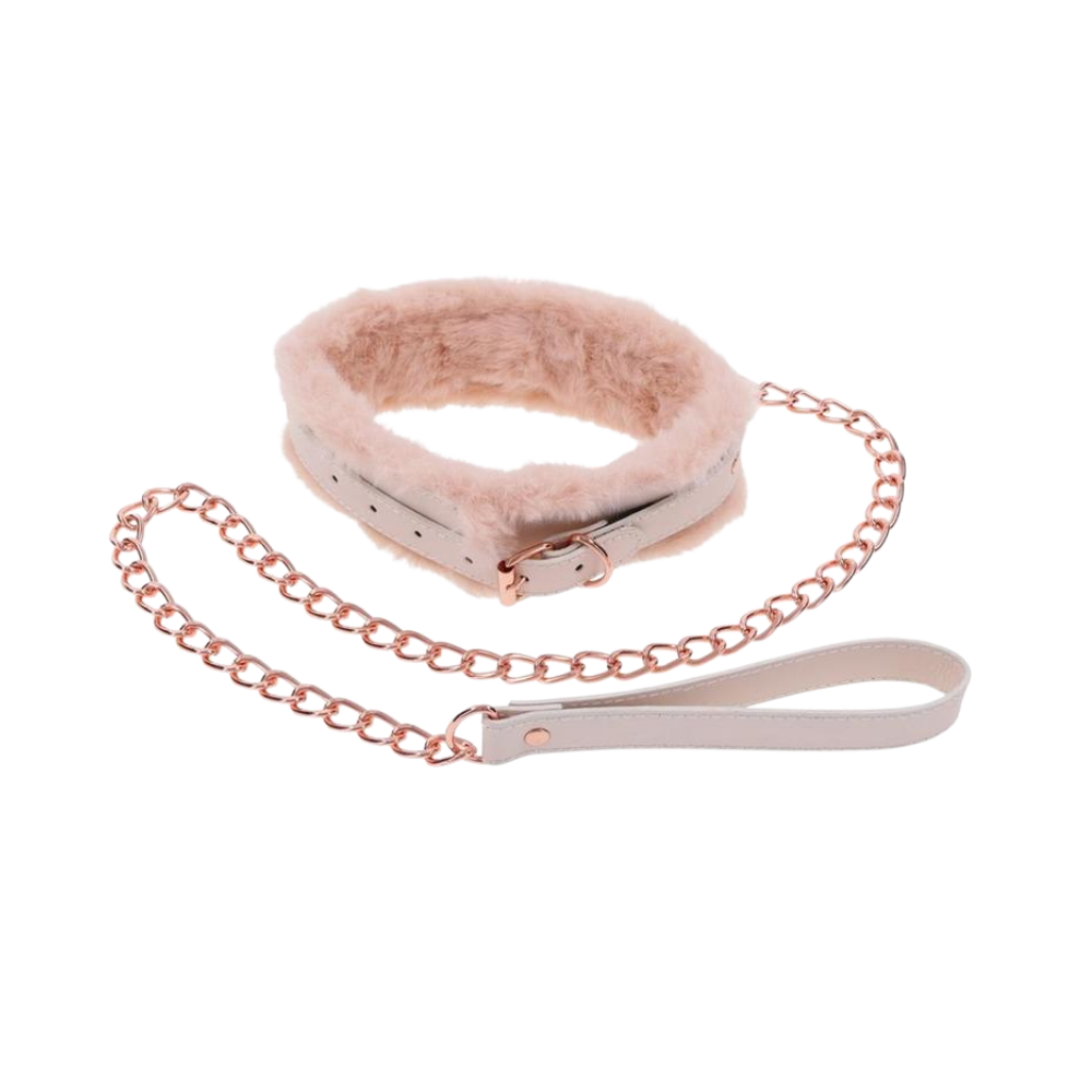 Peaches ‘n Creame Fur Collar & Leash