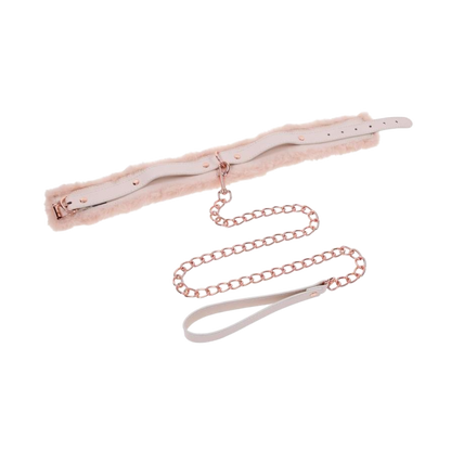 Peaches ‘n Creame Fur Collar & Leash