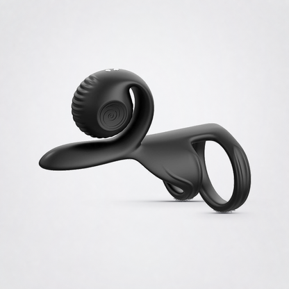 Snail Jovi couples ring in black on the Luv Coach neutral studio background