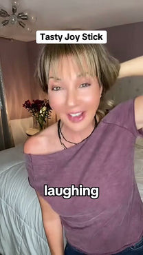 Dana demonstrating Great Head Oral Delight No Gag Gel - Headliner